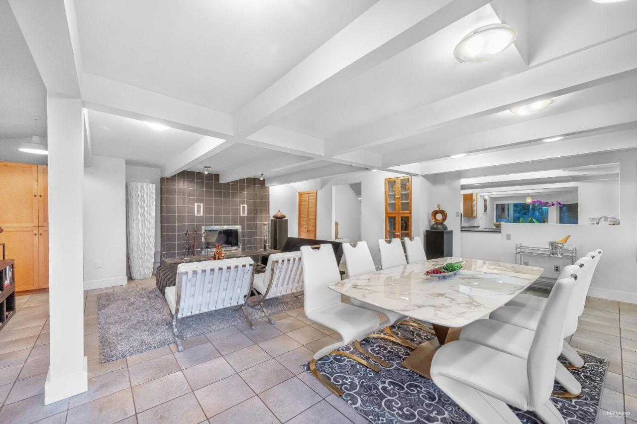 Seymour Private Bedroom, Ensuite Bathroom With Shared Pool, Hot Tub With Views North Vancouver Extérieur photo