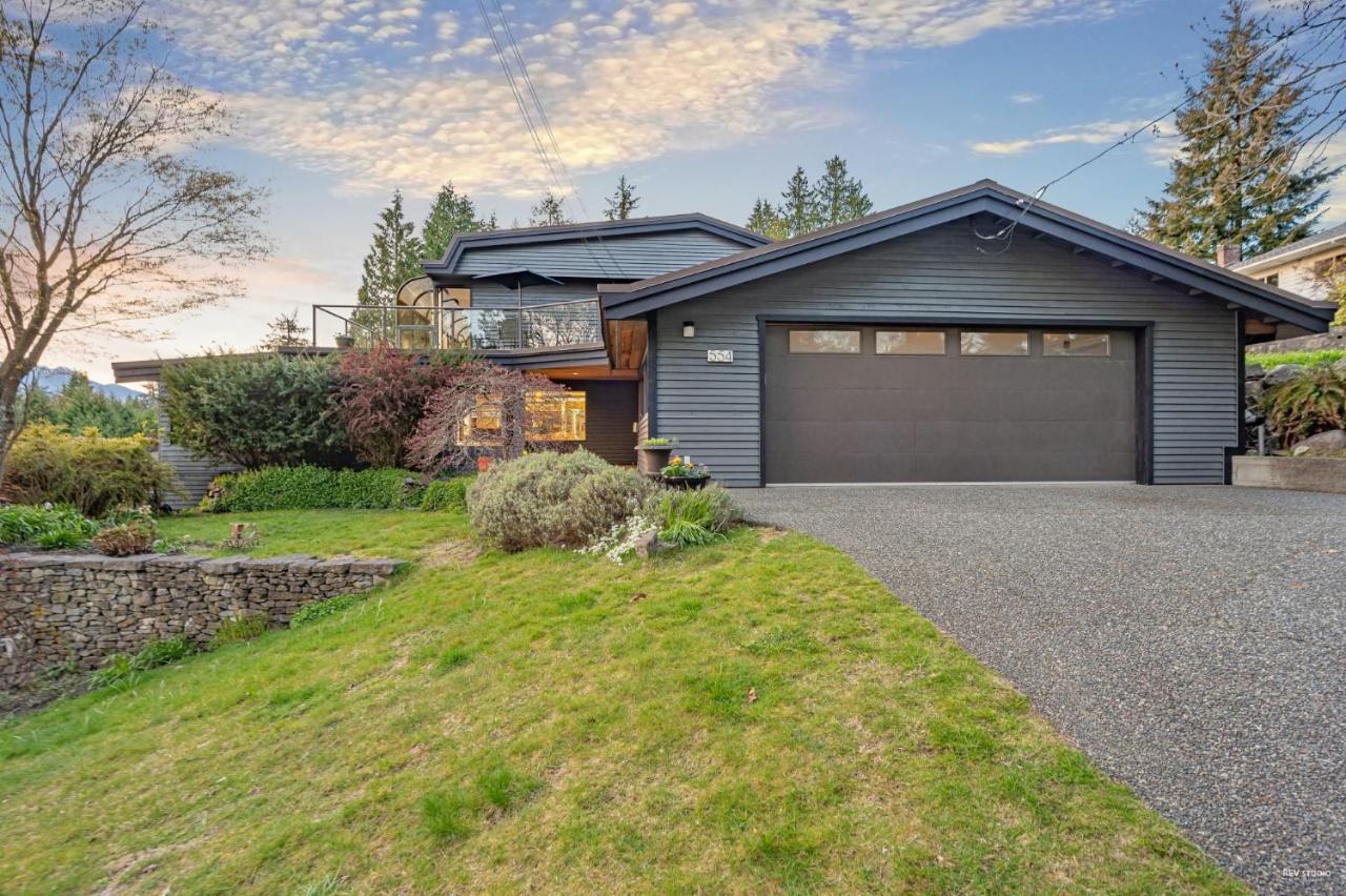 Seymour Private Bedroom, Ensuite Bathroom With Shared Pool, Hot Tub With Views North Vancouver Extérieur photo