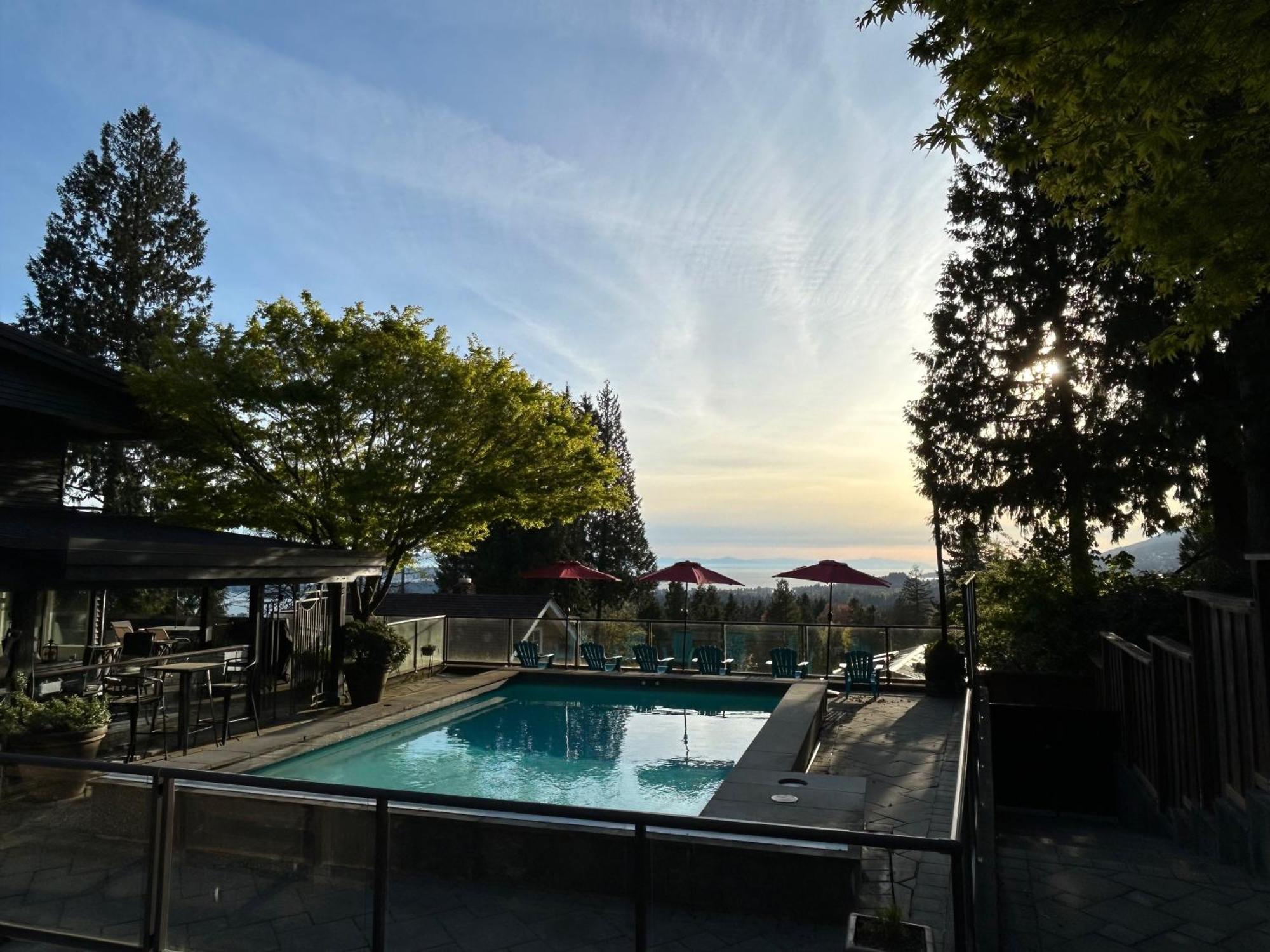 Seymour Private Bedroom, Ensuite Bathroom With Shared Pool, Hot Tub With Views North Vancouver Extérieur photo