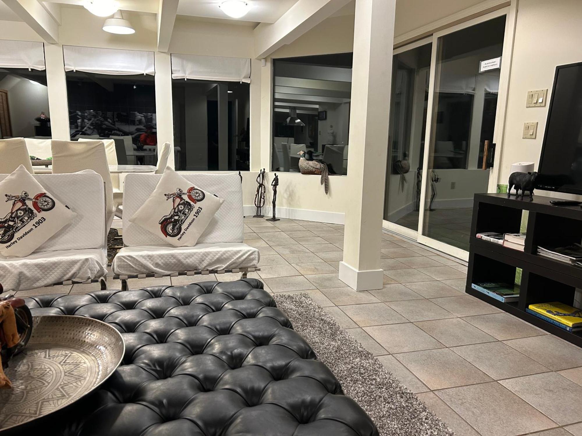 Seymour Private Bedroom, Ensuite Bathroom With Shared Pool, Hot Tub With Views North Vancouver Extérieur photo